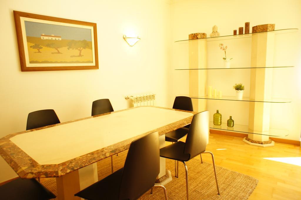 Appartement Modern Near The Bridge