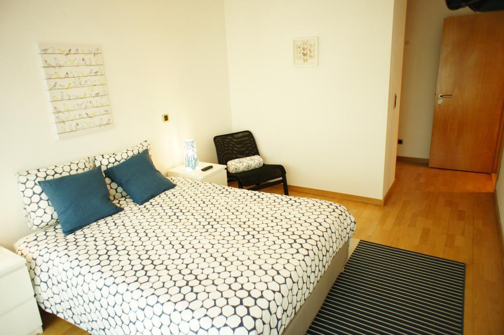 Modern Near The Bridge Appartement